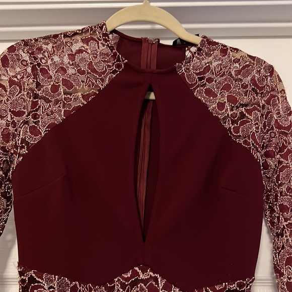 Privy Burgundy Lace Dress size small - Picture 4 of 12